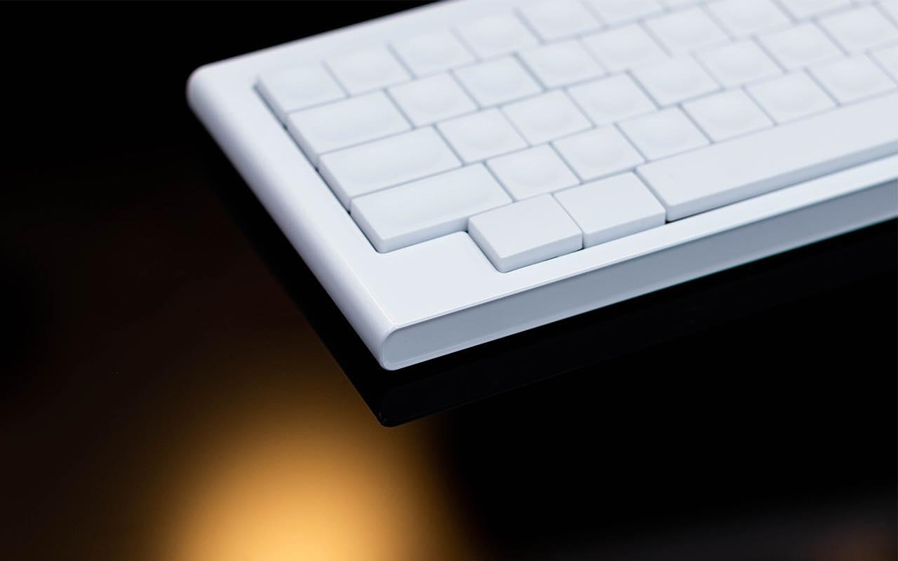 ホワイトチョコみたいな薄型メカニカルキーボード | ギズモード・ジャパン