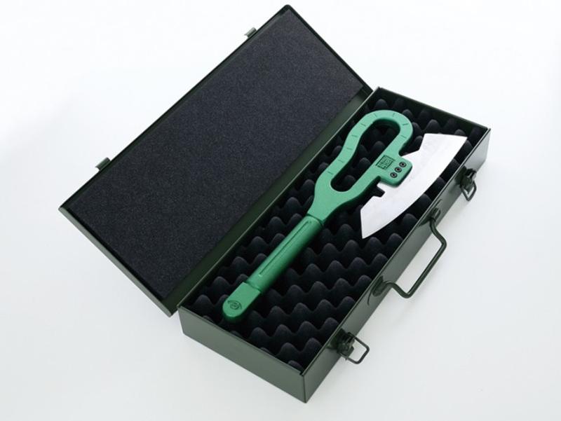 こいつ…「あの武器」っぽいぞ！ キッチン包丁「GUSTAV（グスタフ） KG 