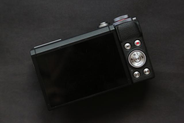 20190708gizmodo_canon_3B0A0329