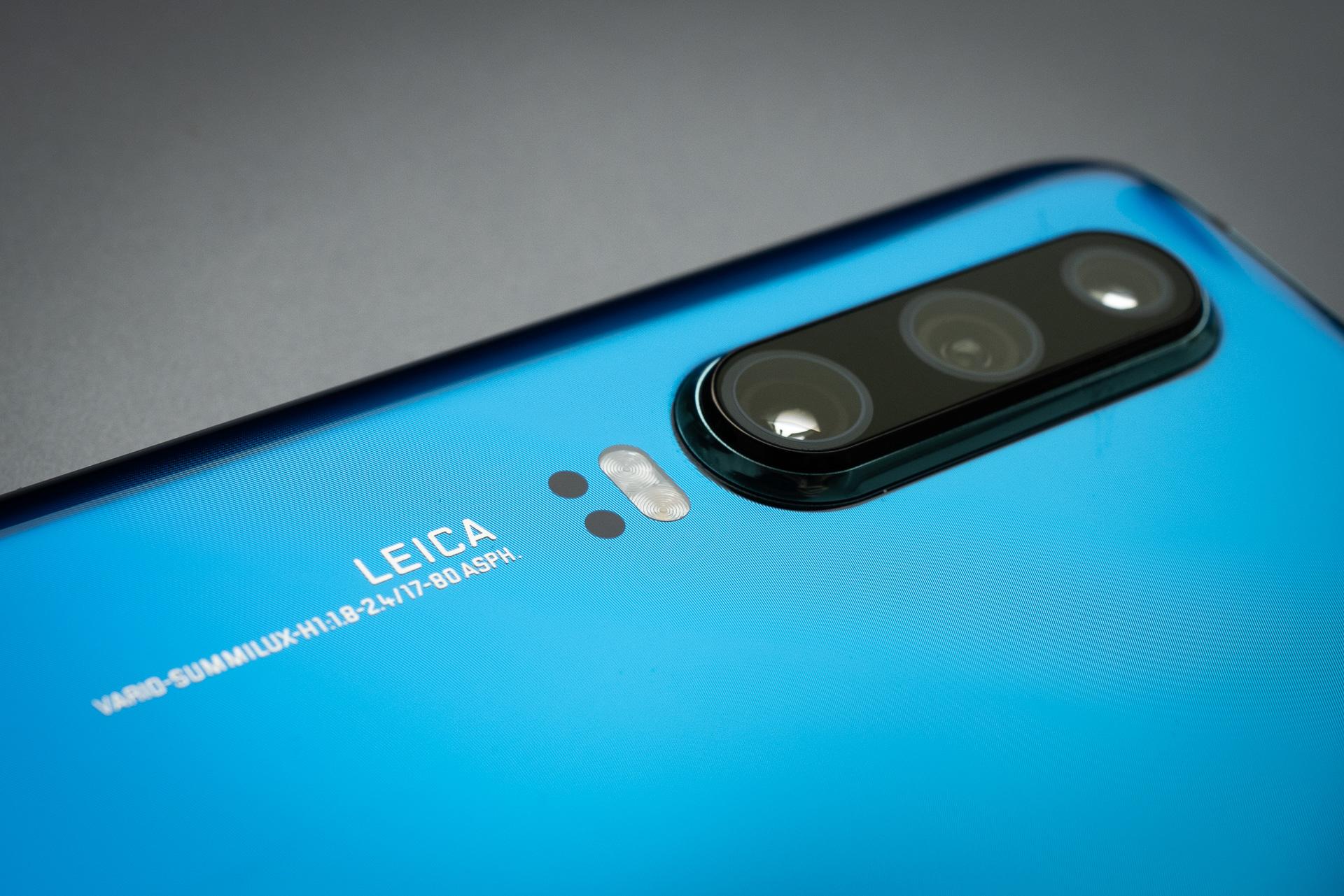 未来のカメラはスマホ化する?」Leica搭載スマホから見えるもの 未来のカメラはスマホ化する?」Leica搭載スマホから見えるもの