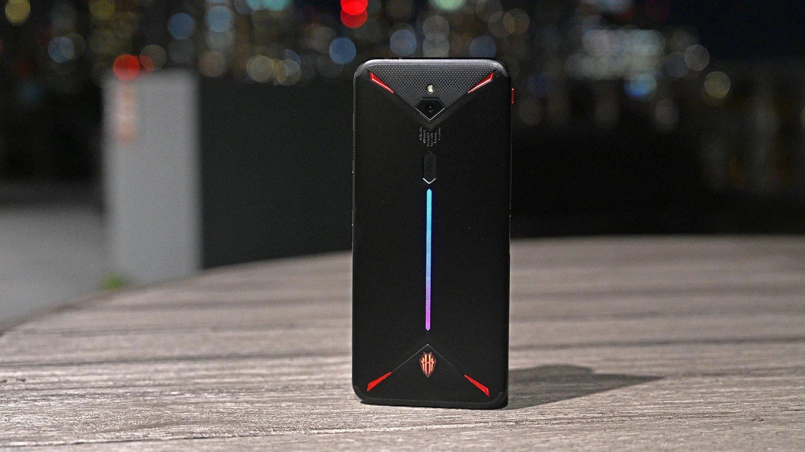 冷却ファンつきゲーミングスマホ｢Nubia Red Magic 3｣レビュー