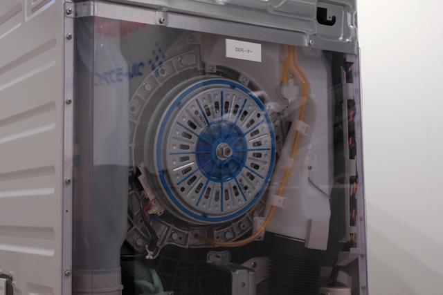 ただの水道水で洗濯する時代は終わったらしい。東芝の新型ドラム