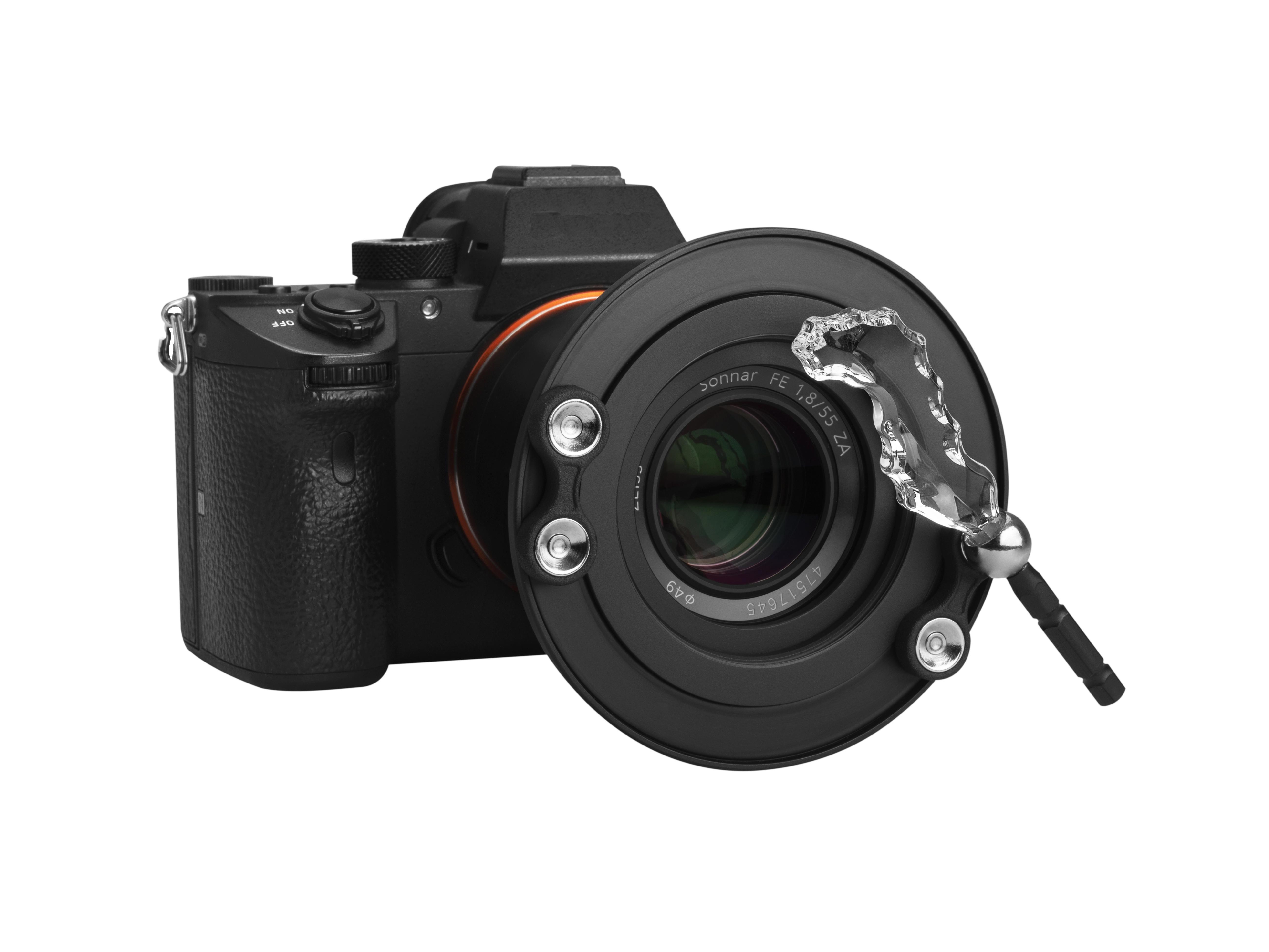 磁石でバチッ。前ボケのためのアタッチメントレンズがマジックワンドっ