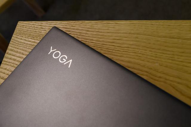 190815YogaC630-15