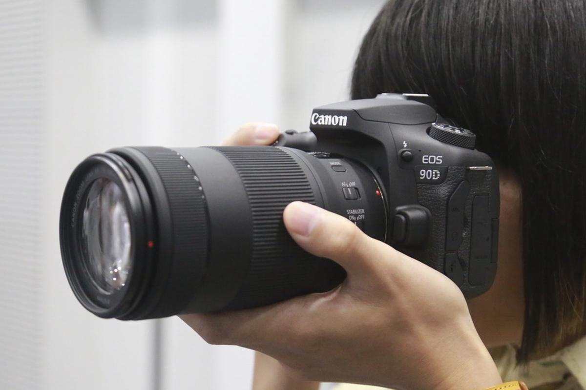 キヤノン「EOS 90D」ハンズオン：3000万画素超え！出し惜しみナシのAPS 
