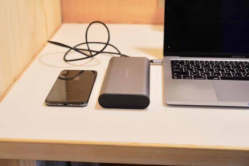 MacBook Proも充電できるモンスター！100W/27000mAhの大容量・高出力