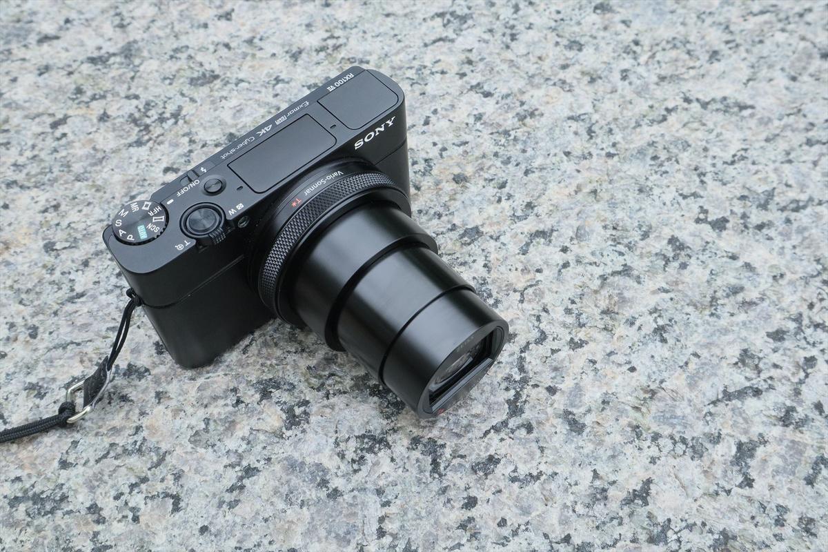 ソニーの新型コンパクトカメラ「RX100 VII」レビュー：14万円は高く