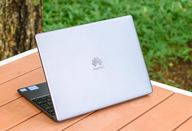 190901Matebook13-03-2