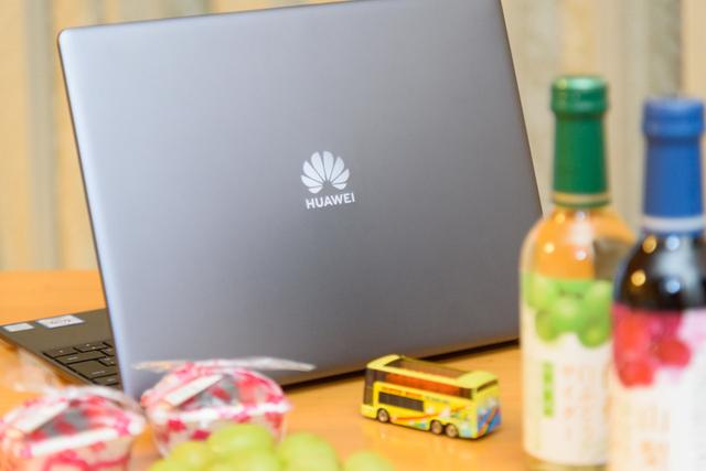 190901Matebook13-24