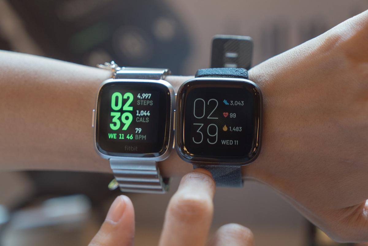 Fitbitの新スマートウォッチ「Versa 2」ハンズオン：安っぽかった 