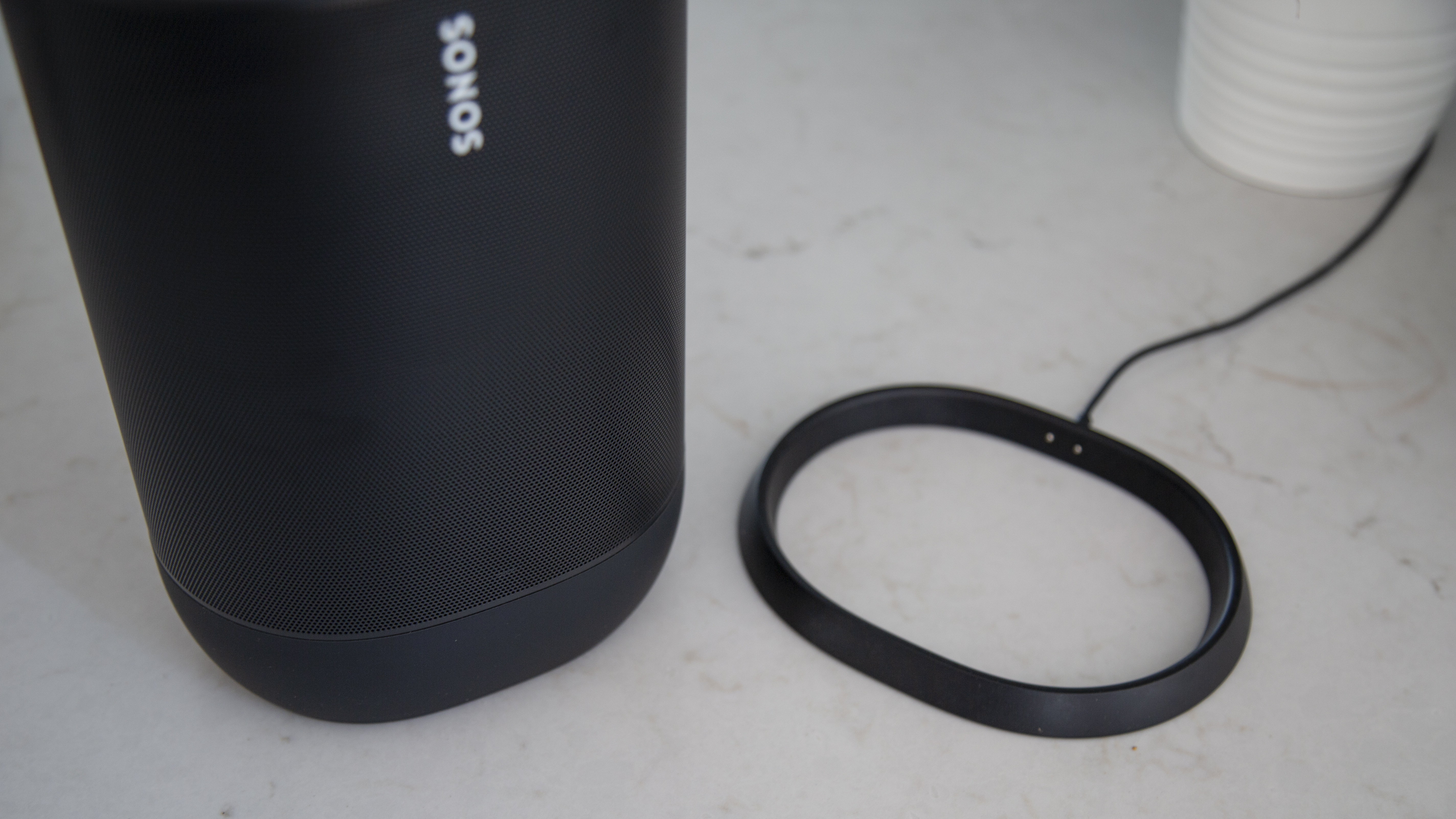 ファンと一般消費者で温度差がでるスピーカー:Sonos Move ファンと一般消費者で温度差がでるスピーカー:Sonos Move