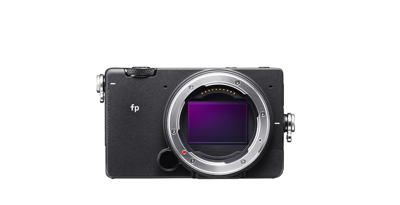 ｢SIGMA fp｣の発売日は10月25日だって!?ポケッタブルなフルサイズミラーレス、その価格は…うへぉー！