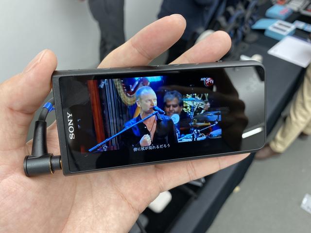 Androidウォークマン「NW-A100」「NW-ZX500」は11月2日発売。専用 Androidウォークマン「NW-A100」「NW-ZX500」は11月2日発売。専用