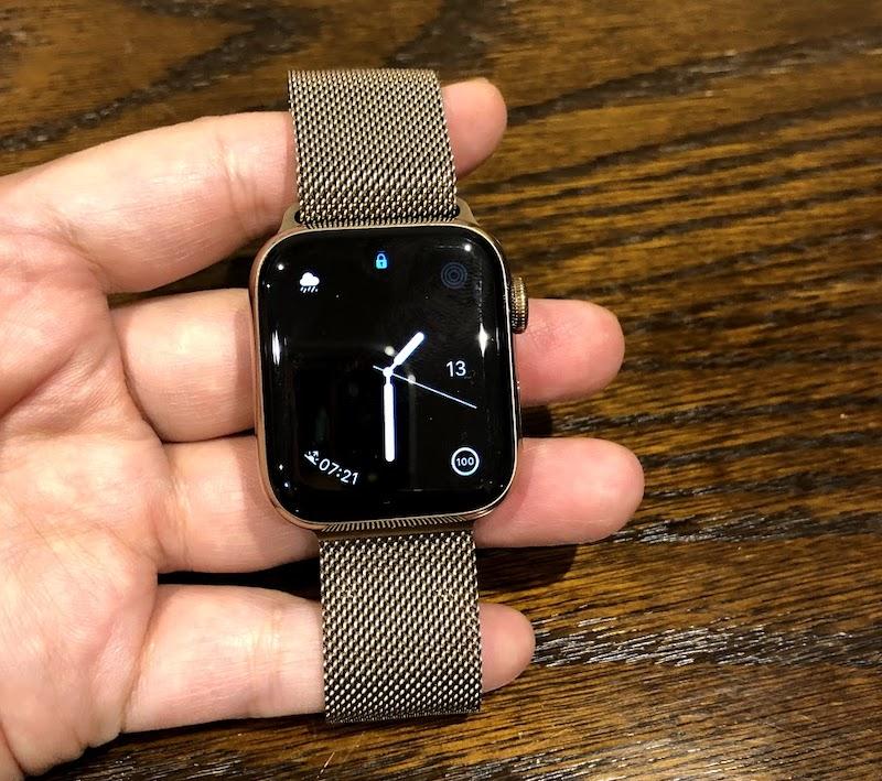 Apple Watchって女性に便利。でも見た目的には、どうなんだろう