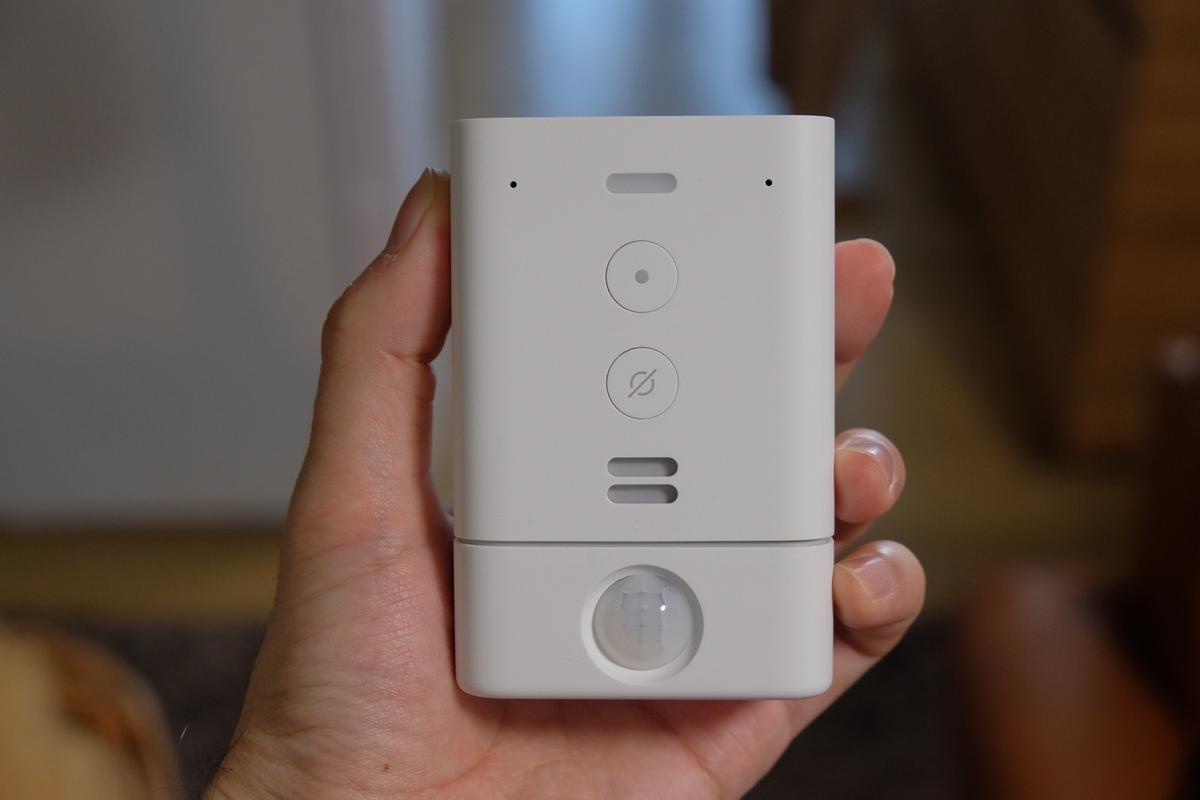 Echo Flex」インプレッション：史上いちばん導入が楽なスマートライト 