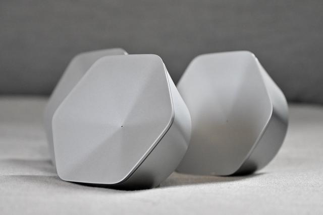 Plume LANルーター 六角形 2ポート J:COMで使えるメッシュWi-Fi「Plume」インプレッション