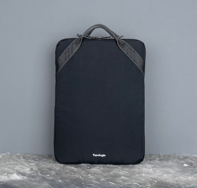 LaptopSleeveLight1