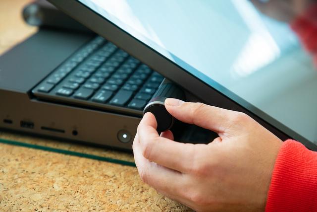 191225-lenovo-yoga_GD_0074