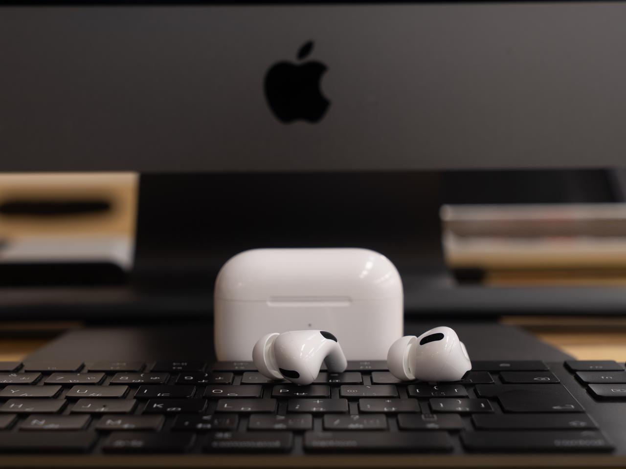 2019年ギズ編集部が買ったもの：AirPods Pro、音から語るか、機能から語るか
