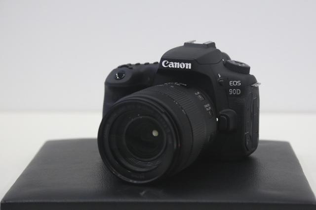 eos90d