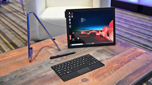 ThinkPad_X1_Fold-A