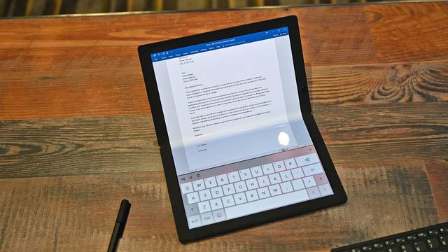 ThinkPad_X1_Fold-C