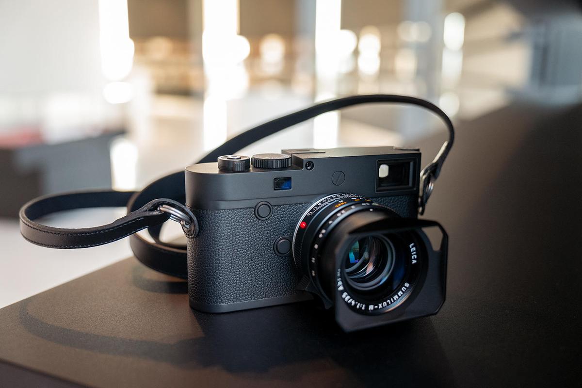 ライカM10モノクローム」は中判フィルムに匹敵するデジタルカメラか 