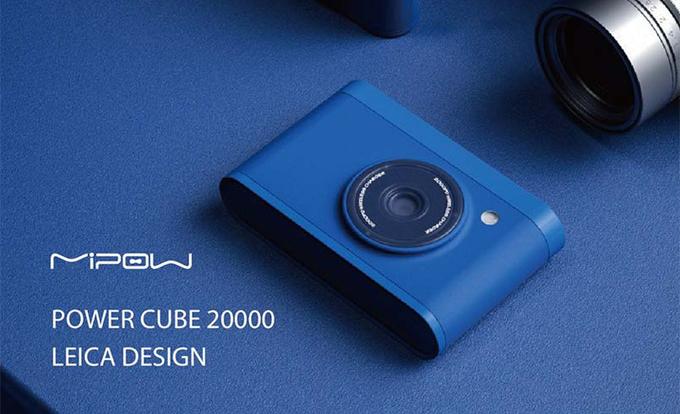 6000円くらいで手に入るライカだよー！ …はい、モバイルバッテリーです