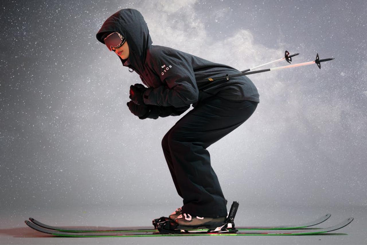 スキーやスノボに宇宙開拓の技術が役立つ!? 強力な撥水性と防寒性能を持ち、冬スポーツに最適な｢エンデバーパンツ｣