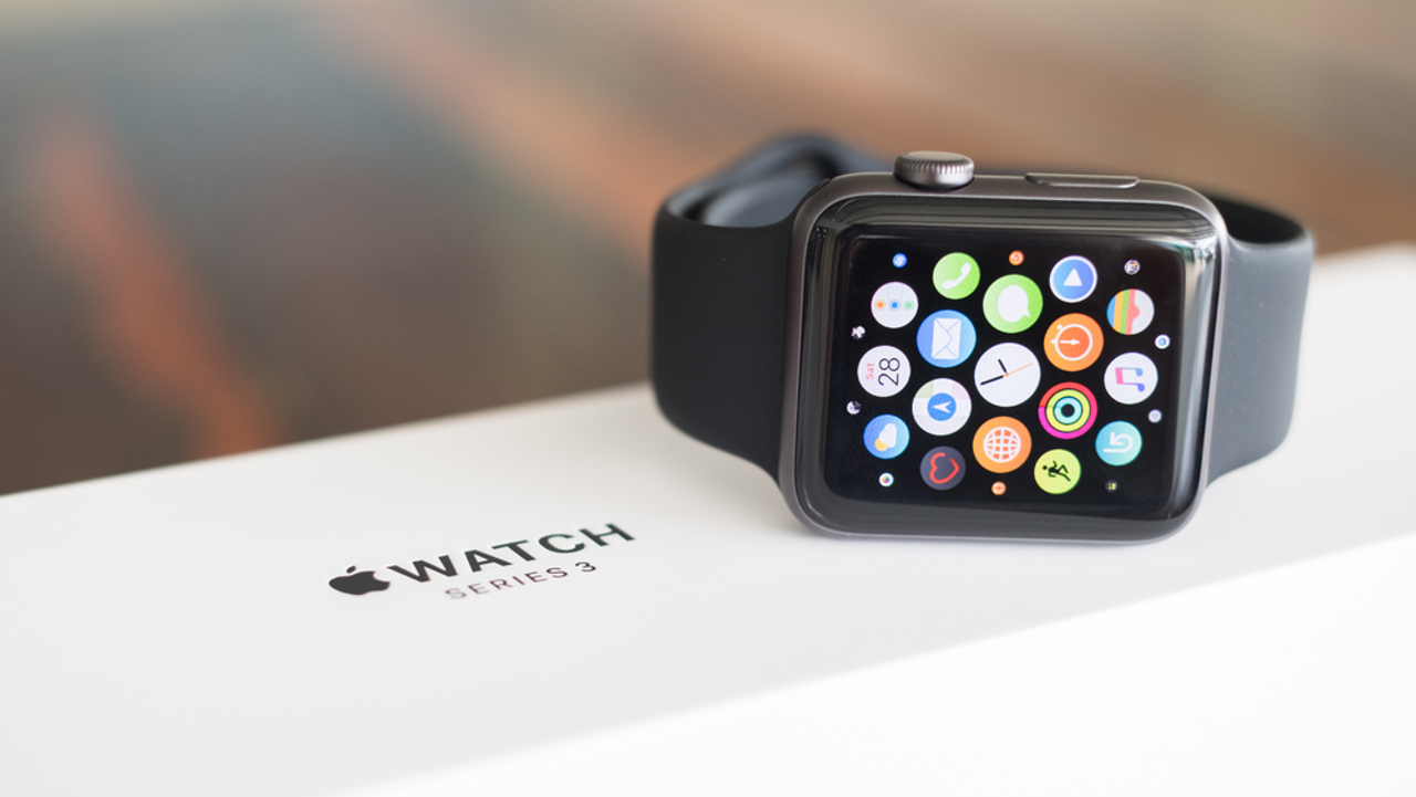 Apple Watchの昨年予測出荷は3070万本。スイス製時計を上回る