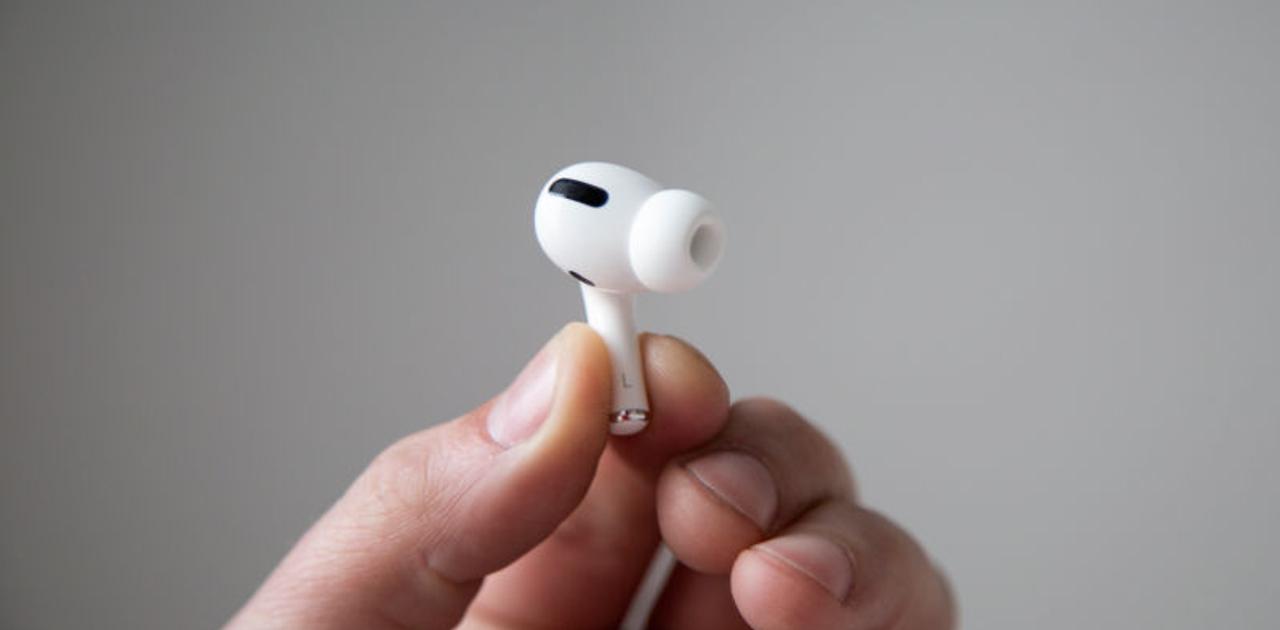 未使用級］AirPods pro うかがう ワイヤレスイヤホン 本体のみ 
