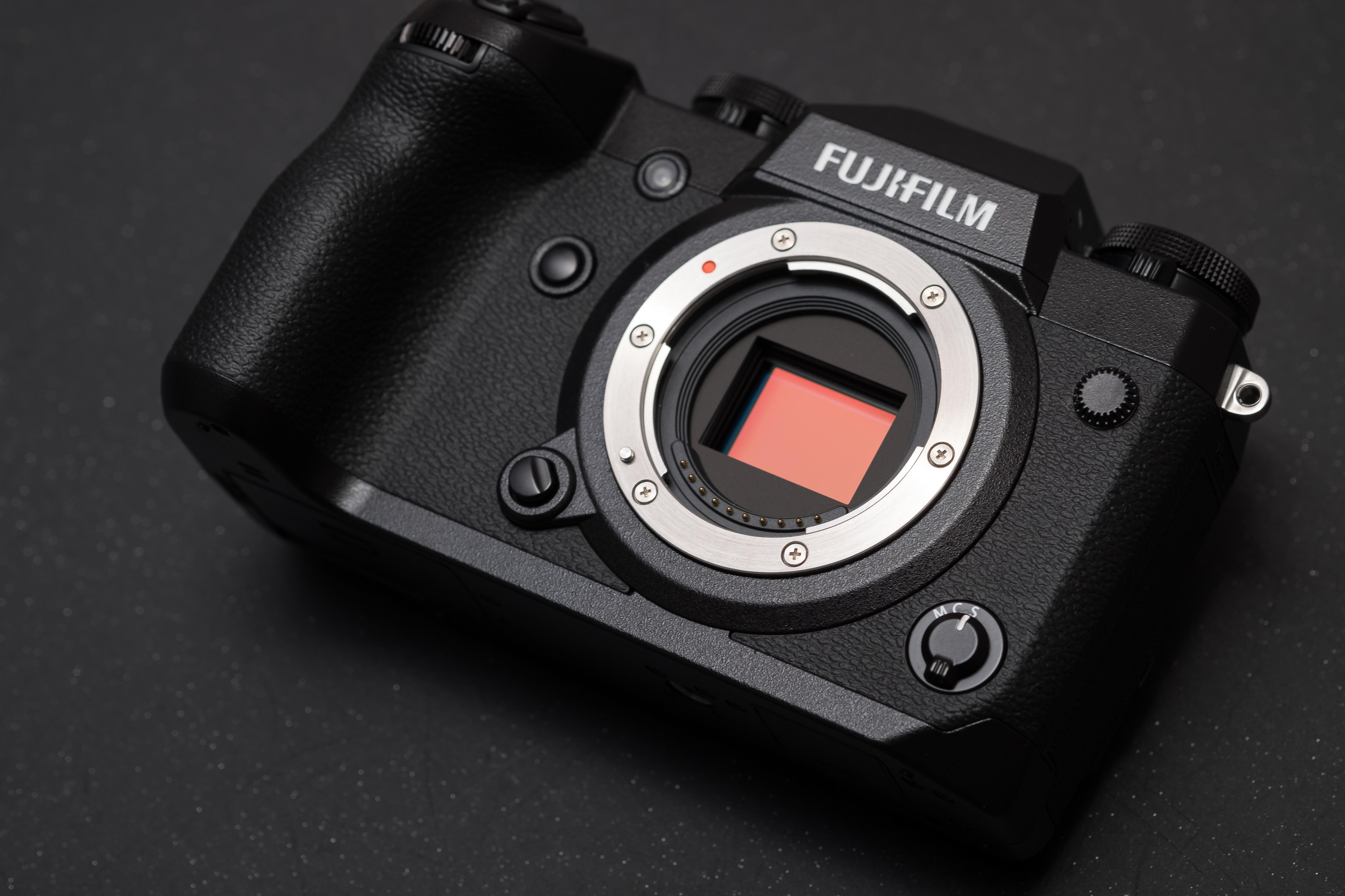 富士フイルム X-H1 フラッグシップも夢じゃない。富士フイルム｢X-H1｣