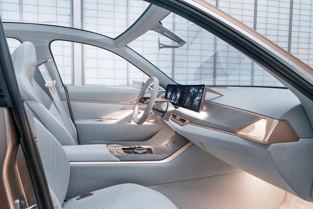 P90384993_highRes_bmw-concept-i4-02-20