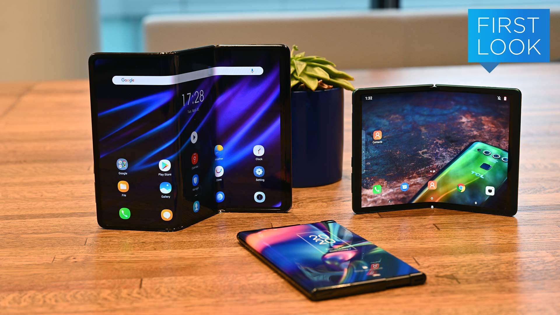 伸びる｣スマホに｢三つ折り｣スマホ！ TCLの試作スマホを触ってき