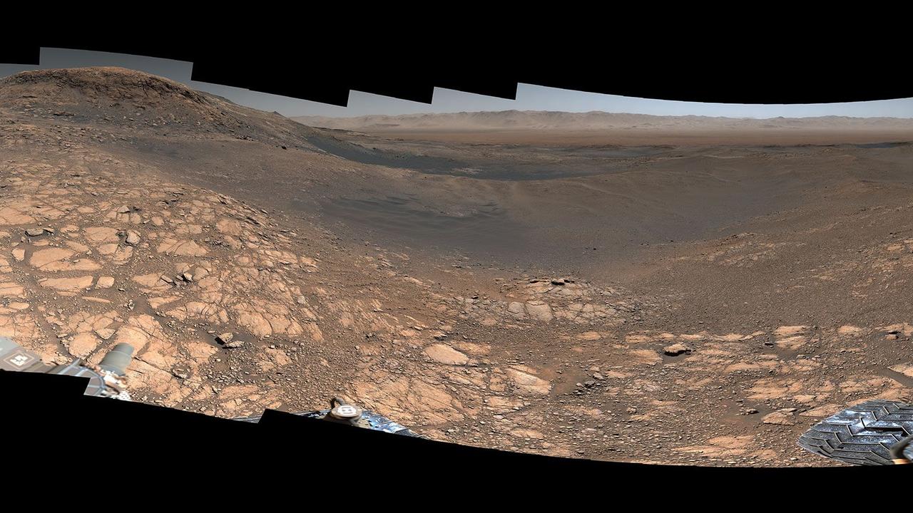 キュリオシティがせっせと撮った超高解像度パノラマ画像で火星を体験できちゃうよ