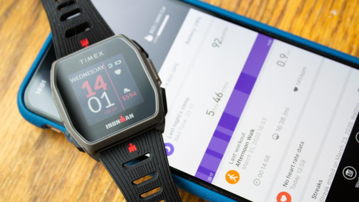 Timexスマートウォッチ「Ironman GPS R300」レビュー：ほぼ1か月充電 