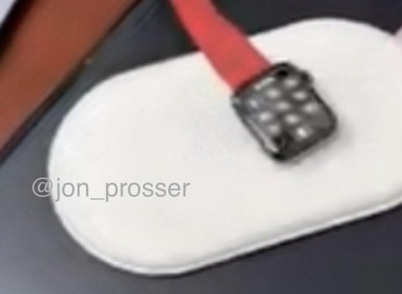 Appleの無線充電パッド｢AirPower｣はまさかの2サイズで復活する？