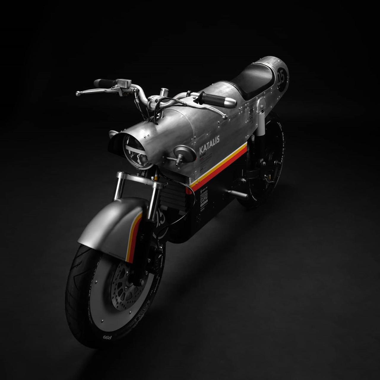 戦闘機みたい。ジャカルタ生まれの電動バイク｢katalis EV.500｣