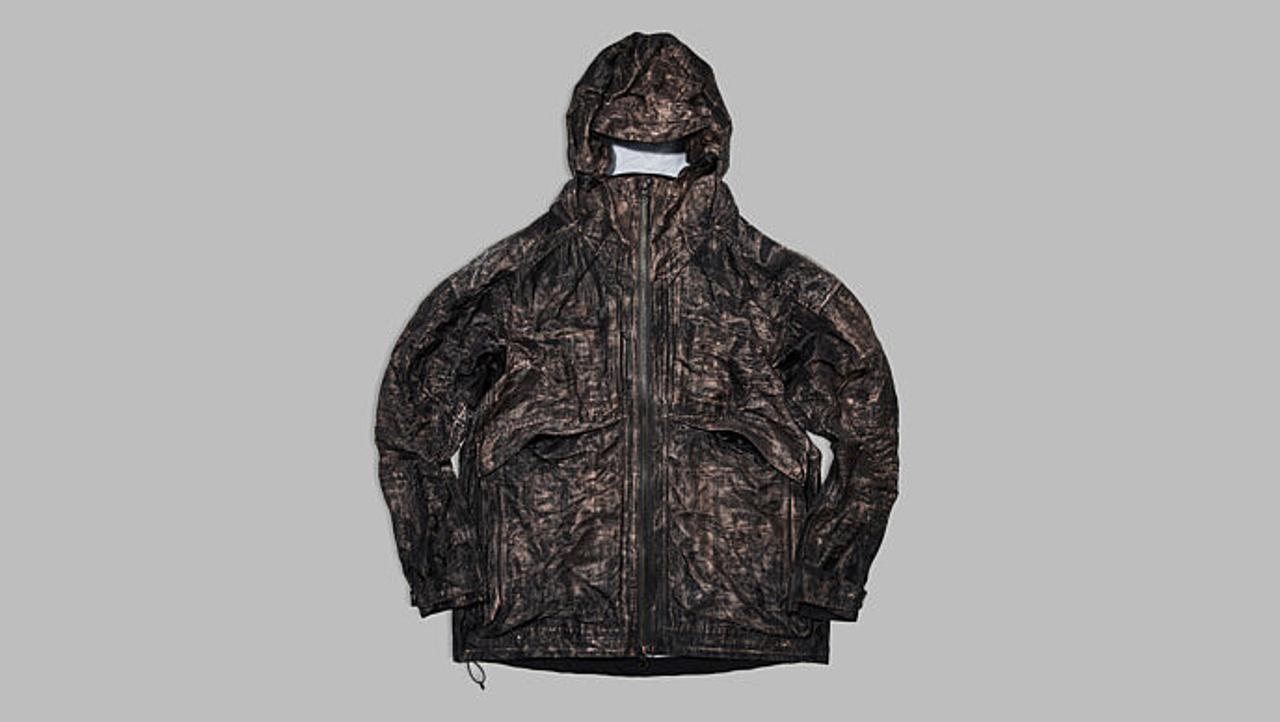 その名は｢フル・メタル・ジャケット｣。11kmの銅繊維で織られた抗菌ジャケット