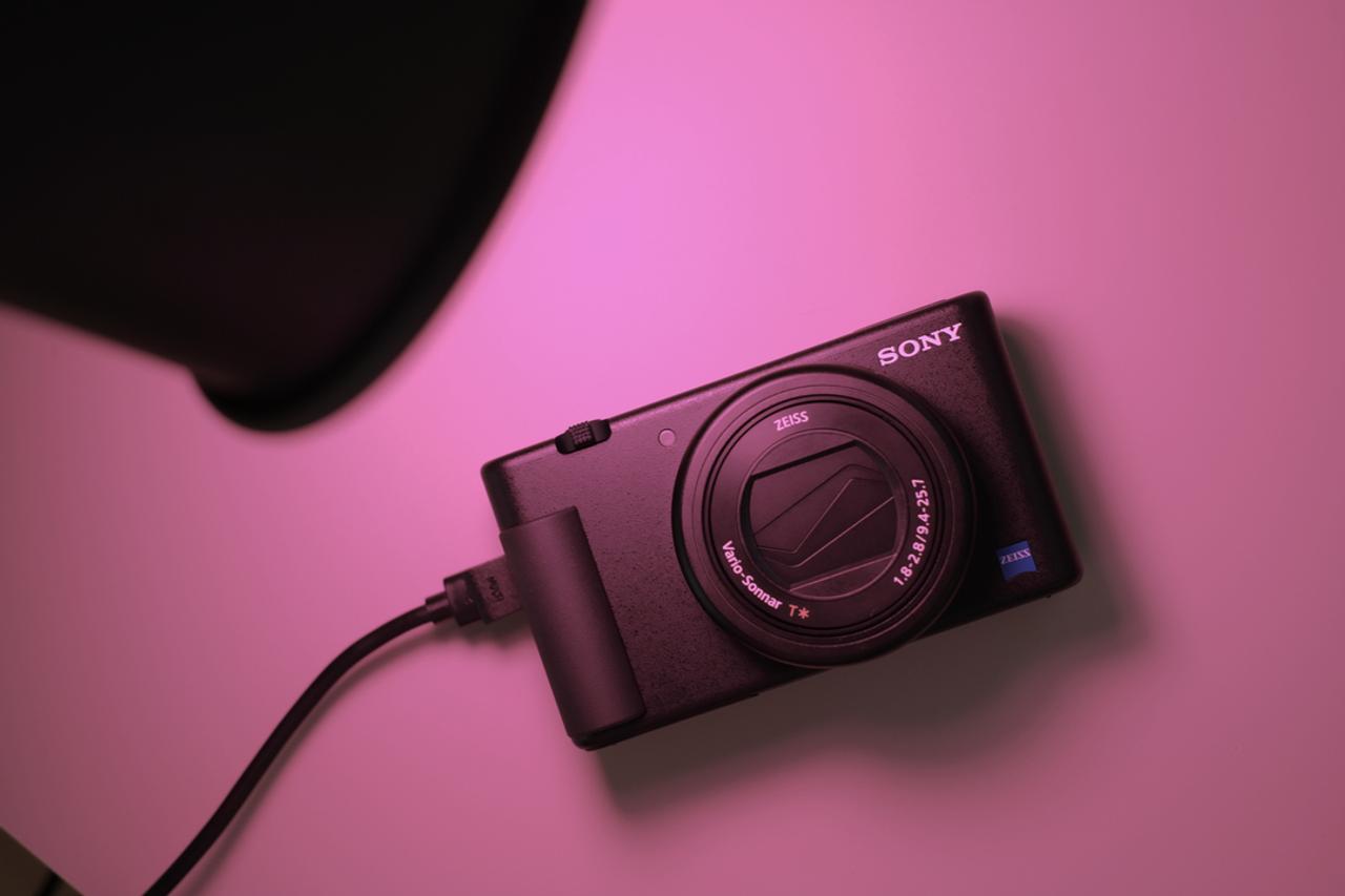 ソニー｢ZV-1｣がWebカメラ対応だって！ ちょっとWindowsマシン買ってくる！