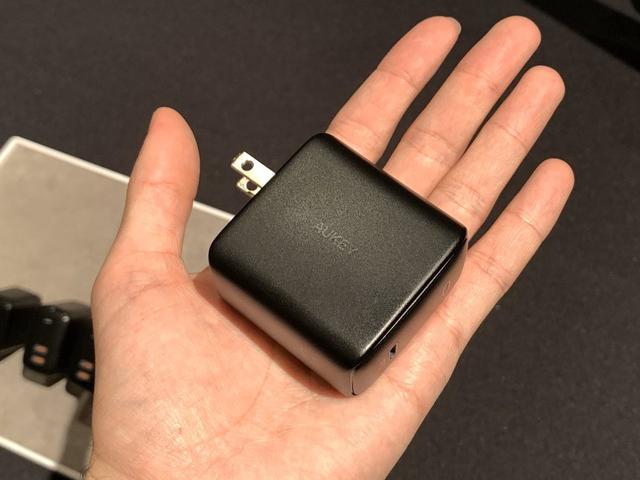 200107AUKEYACAdapter-04-1