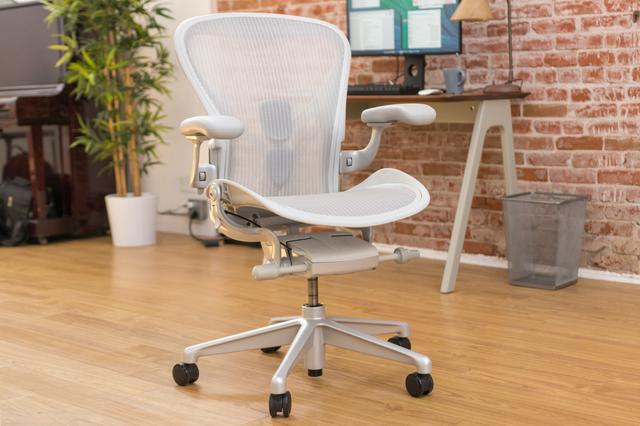 WIRECUTTER-REVIEWS-OFFICE-CHAIR-9-20