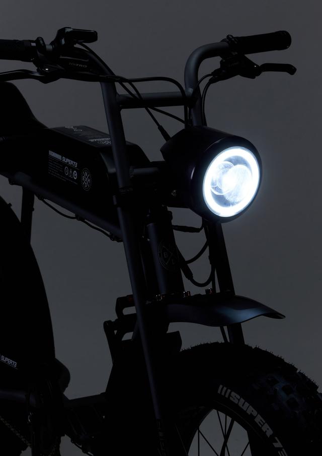 200704neighborhoodbike_03