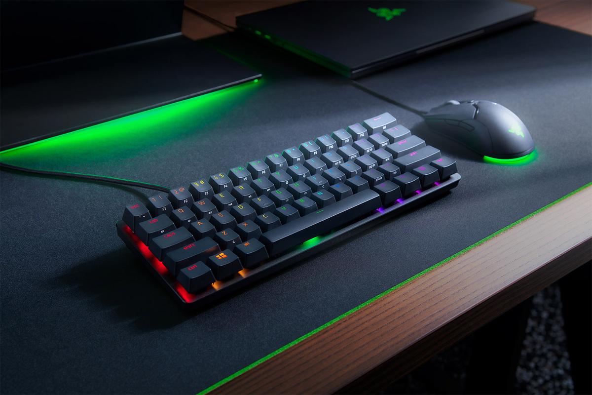 Razerから初の60%キーボード「Razer Huntsman Mini」が登場。デスクを 