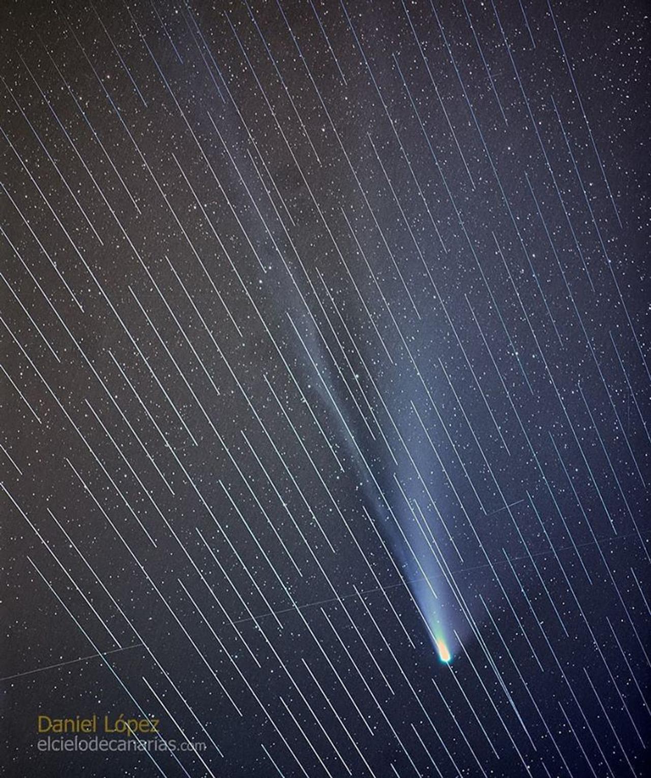 SpaceXのスターリンク衛星、この先6800年見られないネオワイズ彗星の写真を台無しにする