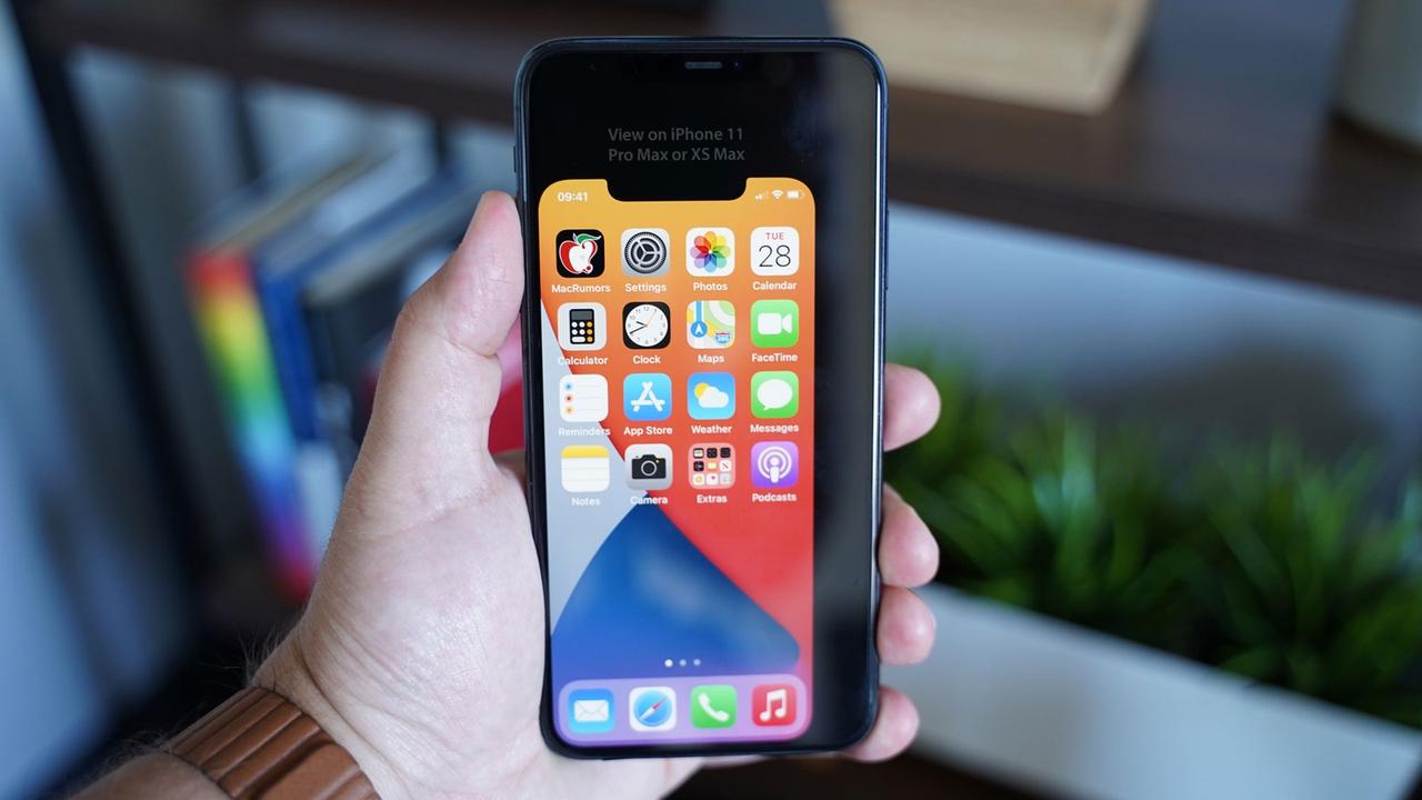 おぅ 小さいな Iphone 12 仮 のサイズを擬似体験できる画像 ギズモード ジャパン おぅ 小さいな Iphone 12 仮 のサイズを擬似体験できる画像 ギズモード ジャパン