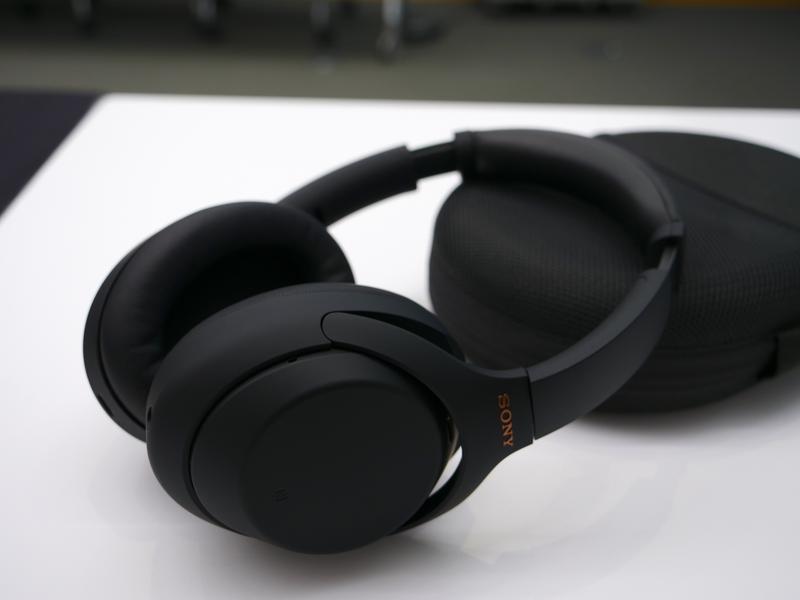 ソニー最強のノイキャンヘッドホンがAIで進化！ WH-1000XM4は便利＆高