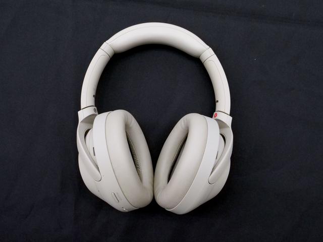 ソニー最強のノイキャンヘッドホンがAIで進化! WH-1000XM4は ソニー最強のノイキャンヘッドホンがAIで進化! WH-1000XM4は