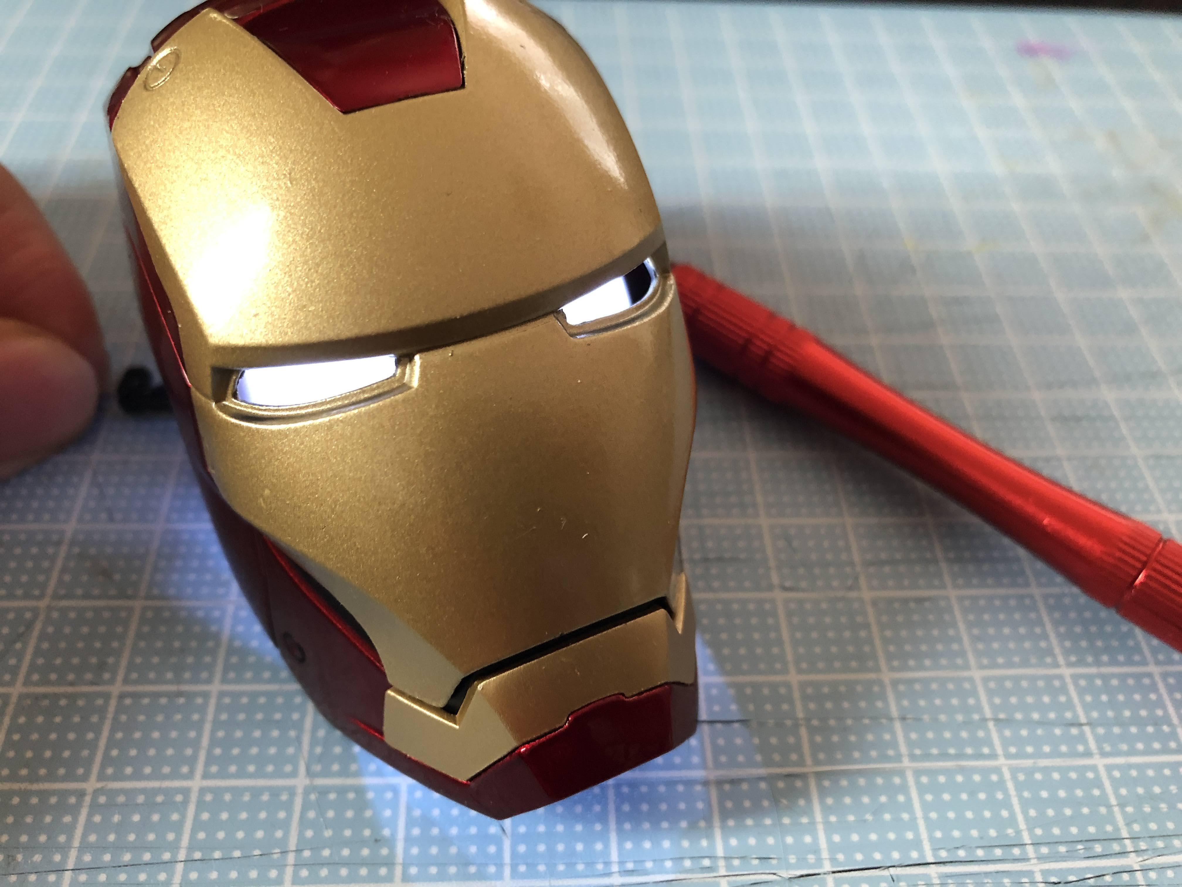 290円で目が光るヘルメットをゲット！デアゴスティーニの｢週刊