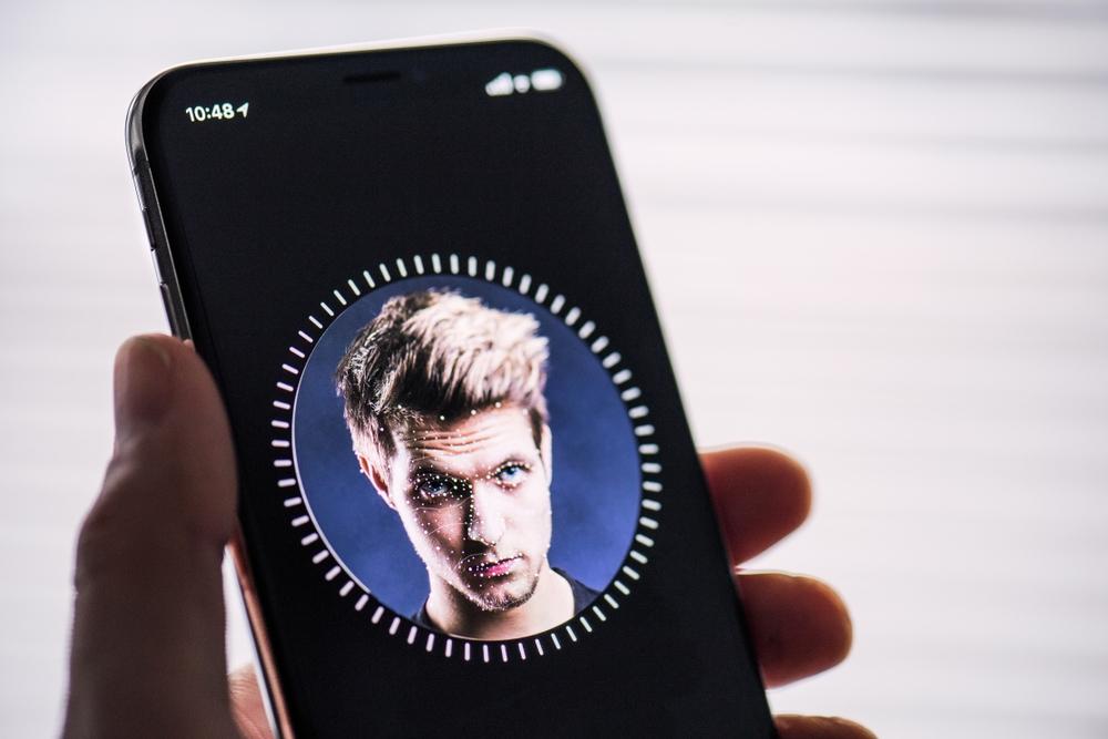 iPhone 12 ProではFace IDが大幅強化？ | ギズモード・ジャパン